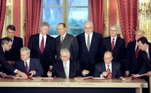 Foto: Arhiv / Potpisivanje Dejtonskog sporazuma