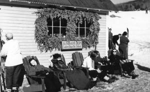 Foto: Business Cafe / Sunčanje u New Hampshireu, SAD, 1938. godine