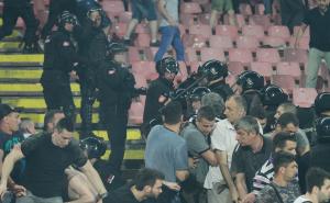 AA /  Incident na stadionu