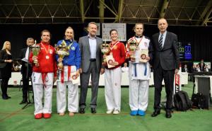FOTO: Facebook / Bakir Izetbegović podijelio medalje: Završen karate turnir "Alija Izetbegović"