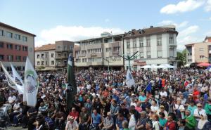 Foto: AA / Skup podrške Atifu Dudakoviću u Bihaću