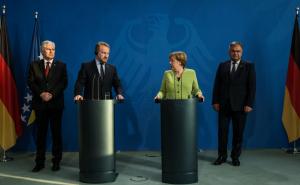 Foto: Predsjedništvo BiH / Merkel sa Čovićem, Ivanićem i Izetbegovićem u Berlinu