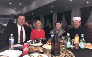 Radiosarajevo.ba / Ususret ramazanu u Sydneyu: Prikupljena sredstva za 250 iftara u Srebrenici