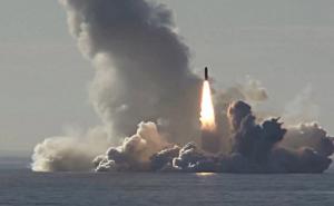 FOTO: Screenshot / Impresivno ispaljivanje ruskih nuklearnih projektila iz strateške podmornice