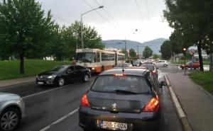 foto:Radiosarajevo / Jedno od vozila zaustavljenih danas na relaciji Dobrinja-Trg austrije