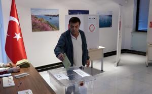 Foto: Dženan Kriještorac / Radiosarajevo.ba / U Ambasadi Republike Turske u Sarajevu otvorena glasačka mjesta
