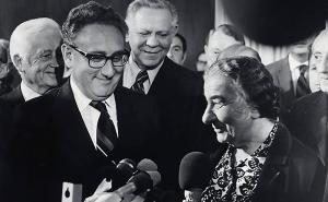Foto: gpophoto.gov.il / Henry Kissinger i Golda Meir