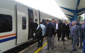 Foto:Radiosarajevo / Talgo voz krenuo je na radost brojnih putnika 
