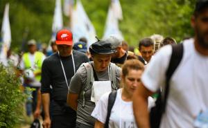 Foto: AA / Kolona stigla u Potočare