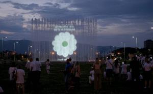 Foto: AA / Srebrenički cvijet u Zagrebu
