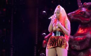Foto: Profimedia / Nicki Minaj na nastupu ispale grudi 