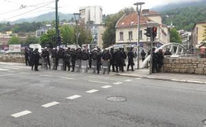 FOTO: Radiosarajevo.ba / Borci i policija sukobili se u centru grada