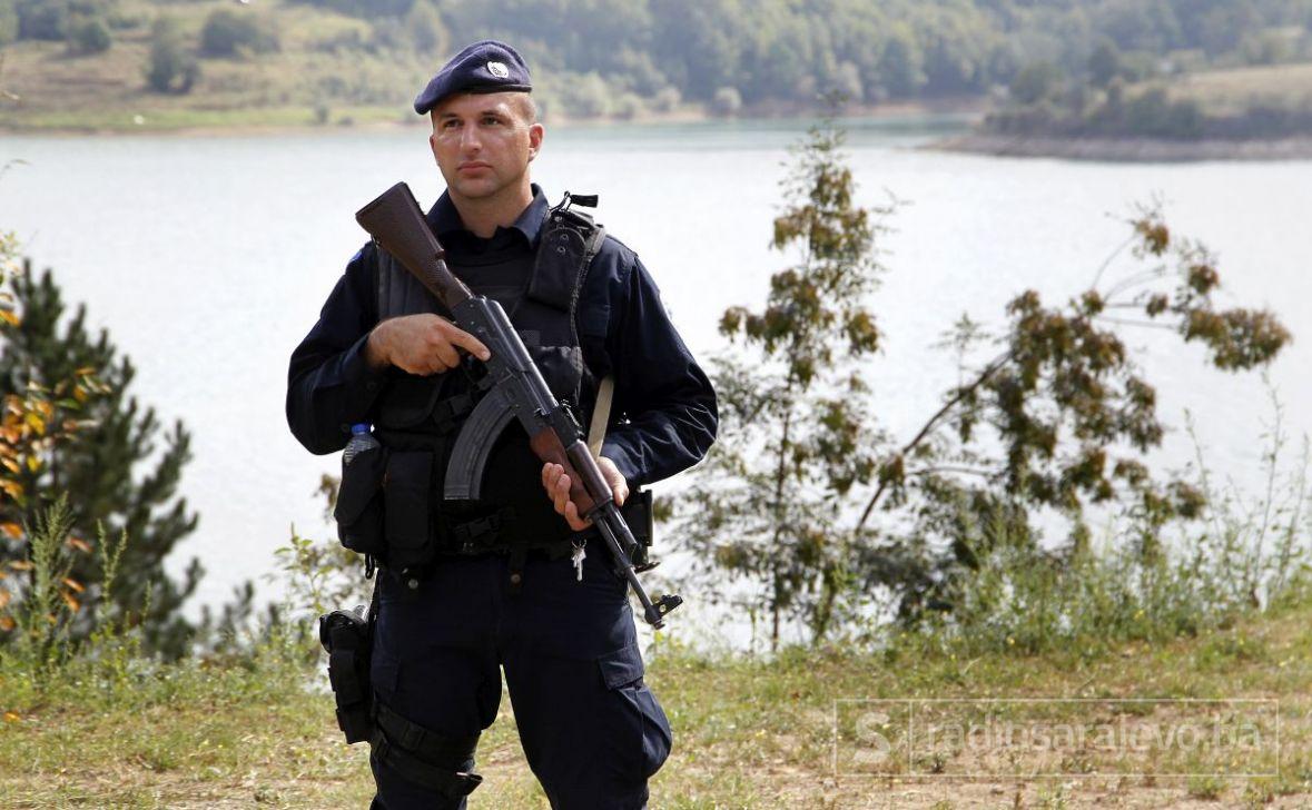 Foto: EPA-EFE/Policija na Kosovu