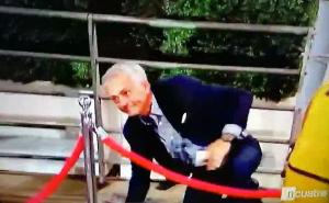 PrtScr / Jose Mourinho na podu ispred stadiona  Wembley