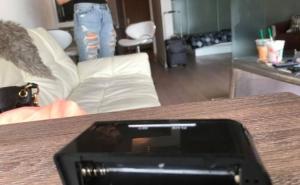 Foto: Daily Record / Britanski par je tokom odmora u Torontu pronašao špijunsku kameru u Airbnb stanu u kojem su odsjeli