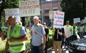 Foto: Dženan Kriještorac / Protest prosvjetnih radnika ispred Vlade KS