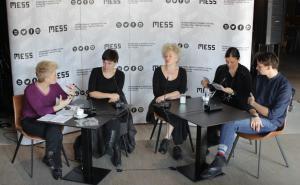 Foto: Samir Leskovac / Radiosarajevo.ba / Protagonisti predstave "Ono što nedostaje" na susretu s novinarima