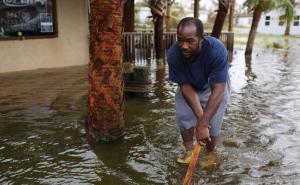 Foto: EPA-EFE / Florida: Više od 500.000 ljudi dobilo je naredbu da se evakuira
