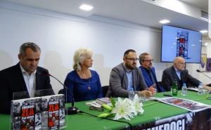 Foto: Radiosarajevo.ba / S promocije knjige "Svjedoci zla" u Mostaru