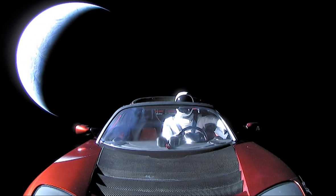 Foto: SpaceX/Roadster i Starman