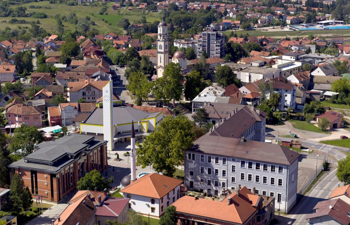 Derventa Derventa /Policija spasila ženu: Razgovorom je