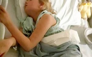 Foto: SWNS / Majka je podijelila srceparajuću fotografiju svoje desetogodišnje kćerke koja se nalazi u bolnici nakon što je pokušala samoubistvo zbog vršnjačkog nasilja