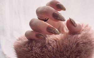 Instagram / Amelia Perrin često je dobivala upite na Instagramu „Kako uspijeva uvijek imati tako lijepe nokte?“