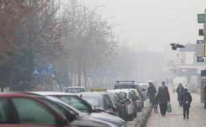 Foto: Dženan Kriještorac / Radiosarajevo.ba / Građani Sarajeva jutros u borbi sa zagađenim zrakom