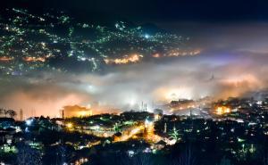 Foto: Radiosarajevo.ba / Sarajevo u smogu, snimljeno u nedjelju, 2. decembra, s okolnih brda