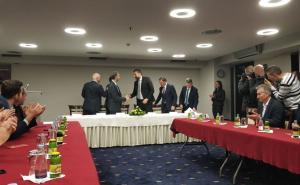 Foto: Radiosarajevo.ba / Sarajevska šestorka potpisala principe
