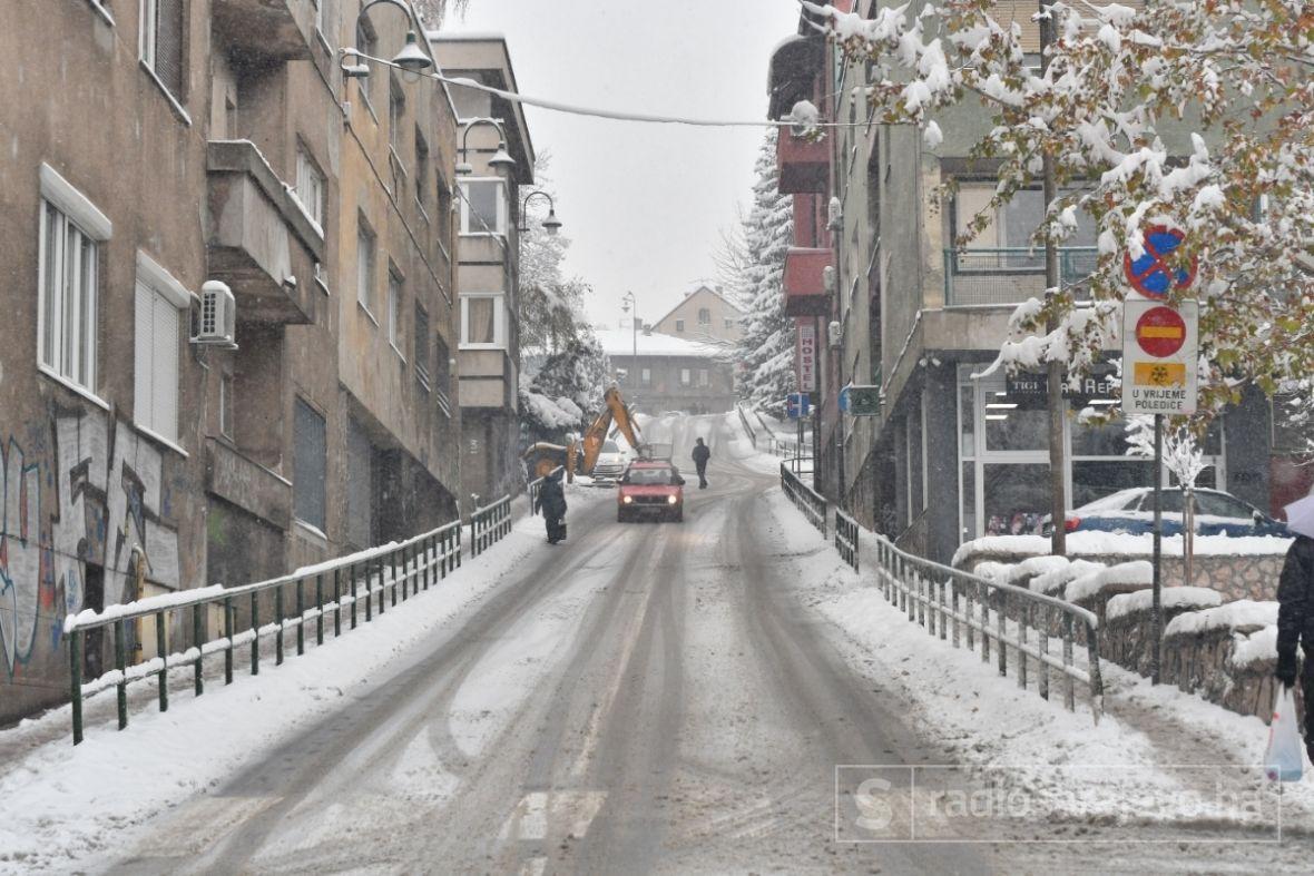 Foto: Nedim Grabovica / Radiosarajevo.ba/Snijeg u Sarajevu