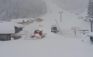 Twitter / Broj žrtava u Austriji popeo se na 13: Palo tri metra novog snijega