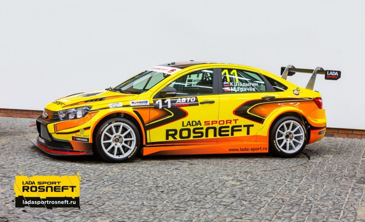 Lada vesta sport tcr