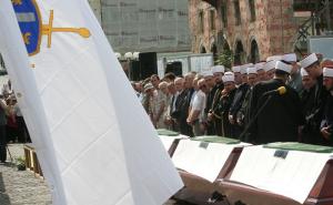 Foto: Faruk Vele / Dženaza ubijenim Mostarcima