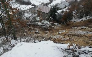 Foto: Radiosarajevo.ba / Mještane naselja Borova Ravan jutros probudilo klizište