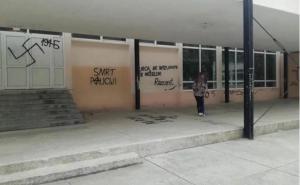 Dalmacija Danas / Screenshot / Škola u Splitu išarana uvredljivim grafitima
