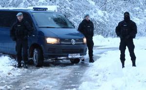 Foto: Dženan Kriještorac / Policija na lokaciji gdje je ubijen Edin Gačić