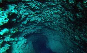 Foto: MUP RH / Podvodna pećina kod Šolte