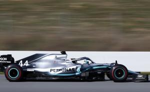 Foto: Pirelli / Mercedes