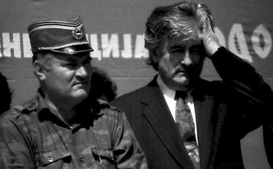 Ratko Mladić i Radovan Karadžić