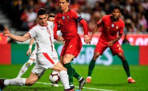 Twitter / Povreda Cristiana Ronalda u meču protiv Srbije u četiri fotografije