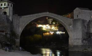 Anadolija / Mostar u mraku za planetu Zemlju