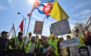 Foto: AA / Demonstranti u "žutim prslucima" ponovo na ulicama