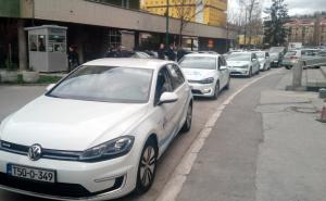 Foto: Radiosarajevo.ba / Gradonačelnici vozili električne automobile
