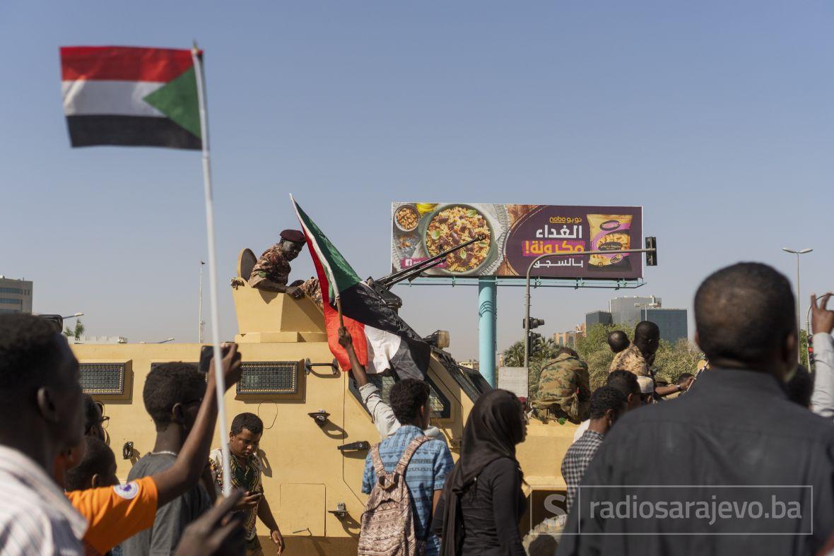 Foto: EPA-EFE/Protesti u Sudanu