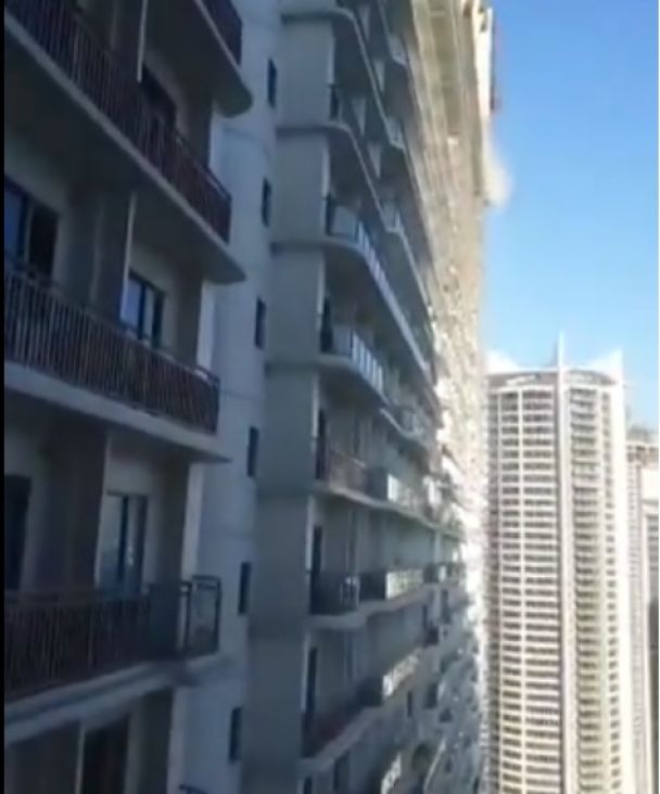 Foto: Screenshot/Na Twitteru je objavljen video na kojem se vide neboderi koji se ljuljalju