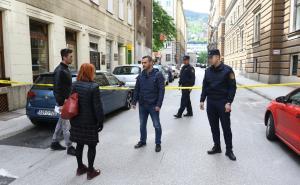 Foto: Dženan Kriještorac / Radiosarajevo.ba / Uposlenici Kantonalnog suda u Sarajevu evakuisani su jutros nakon dojave o bombi