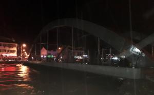 Foto: Srpskainfo/RAS / Bujica odnijelac dio pješačkog mosta u Čelincu