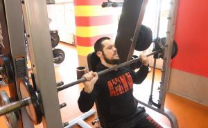 Foto: Dženan Kriještorac / Radiosarajevo.ba /  Nadir Hajro prvi profesionalni bodybuilder sa cerebralnom paralizom