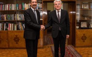 Foto: Predsjedništvo BiH / Džaferović sa palestinskim ambasadorom